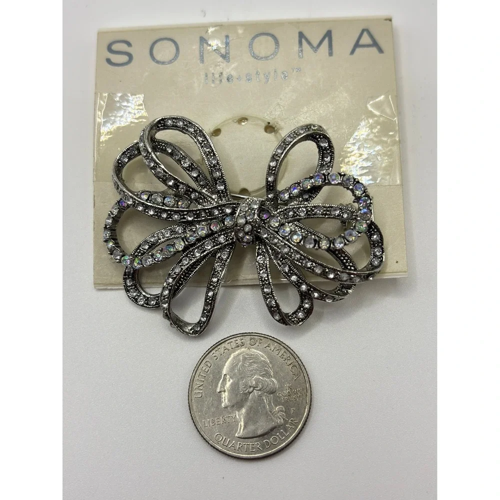 Sonoma Life Style Silver Tone Rhinestone Bow‎ Brooch Pin Aurora Borealis Vintage